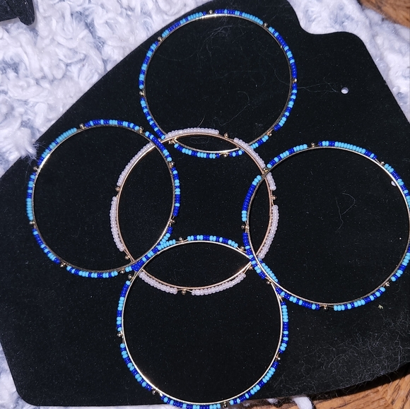 Bangle bracelets - Picture 3 of 5